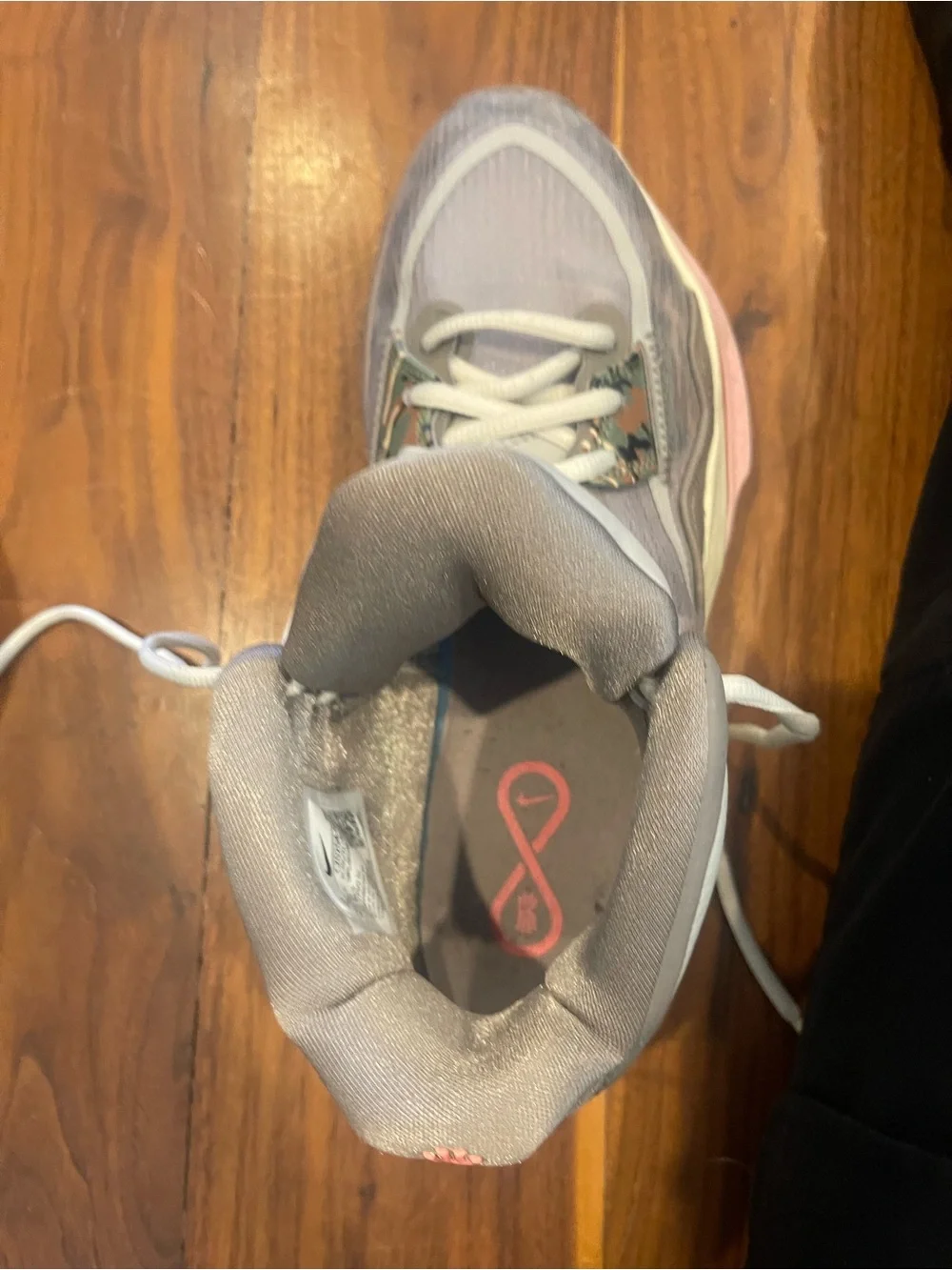 Nike Women's Gray and Pink Leopard (Kyrie Irving Infinity‎ Leopard Camo)